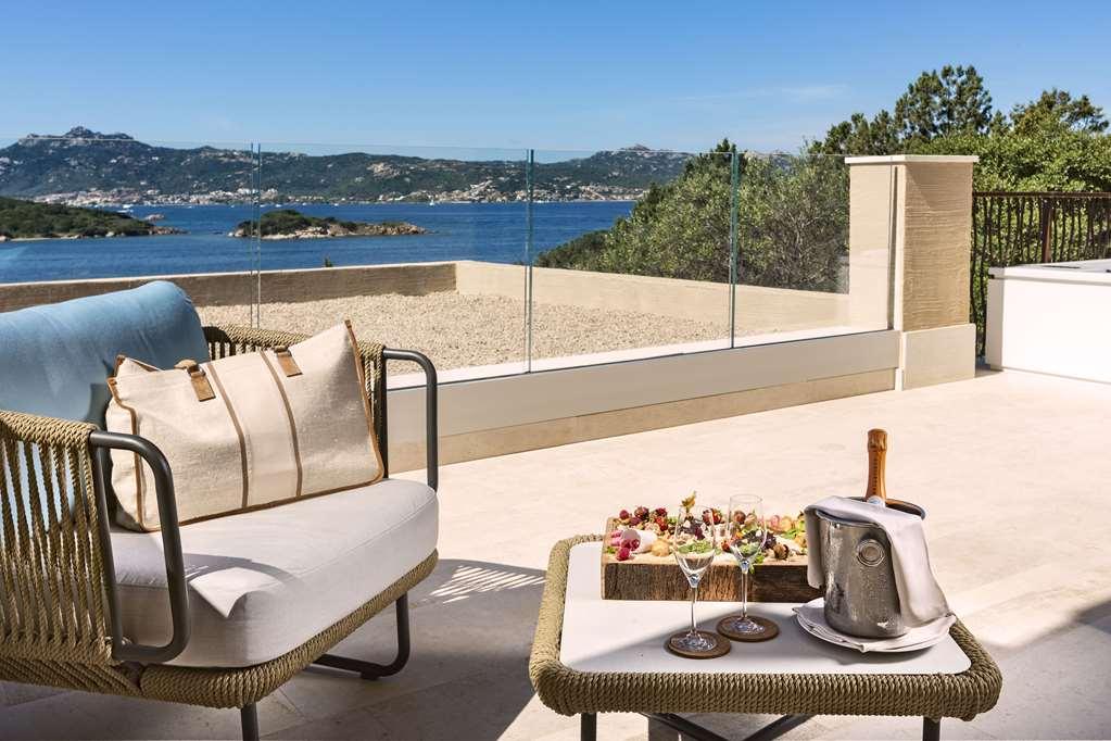 7Pines Resort Sardinia - A Destination By Hyatt Baja Sardinia Rum bild