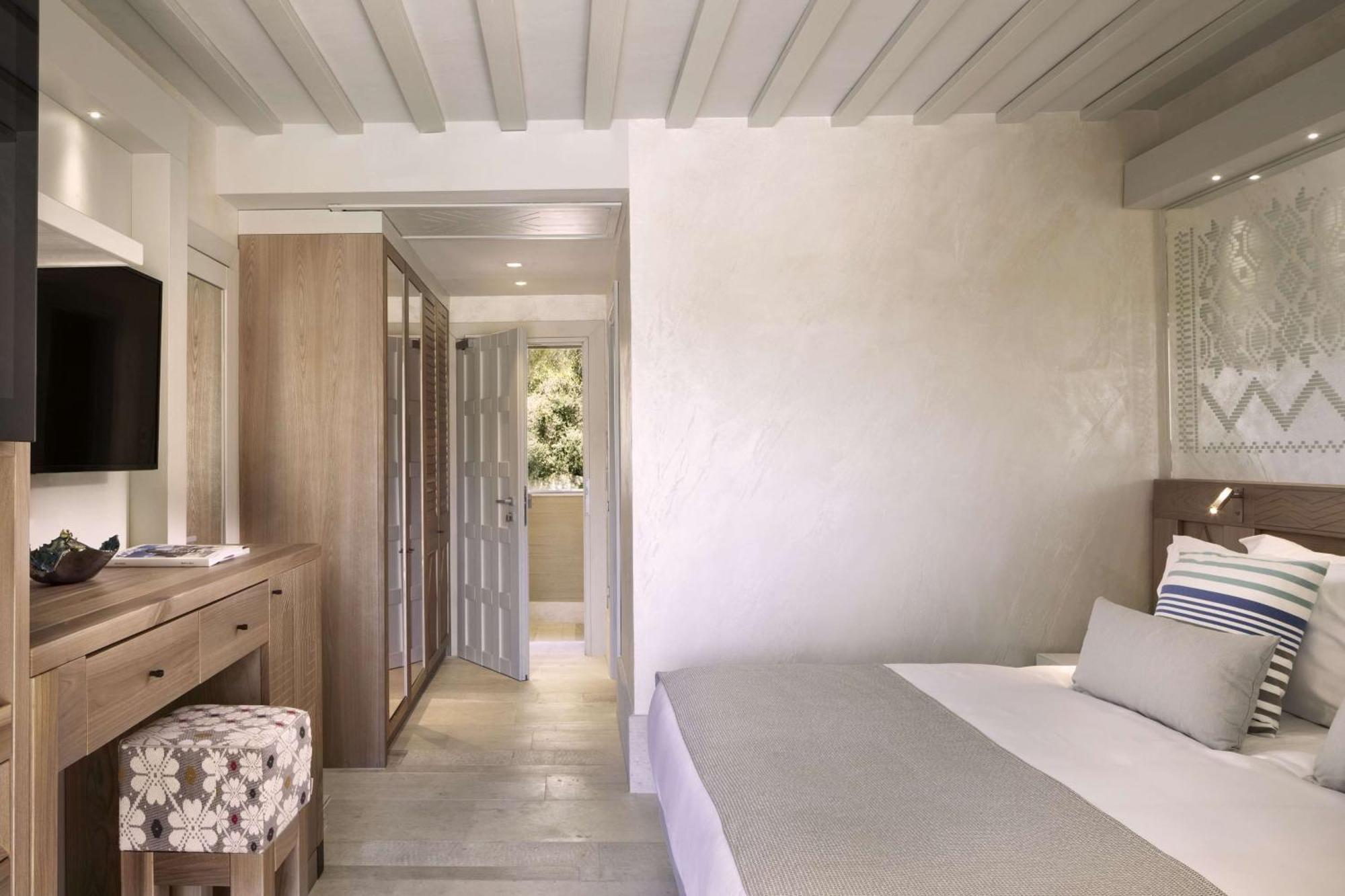 7Pines Resort Sardinia - A Destination By Hyatt Baja Sardinia Exteriör bild