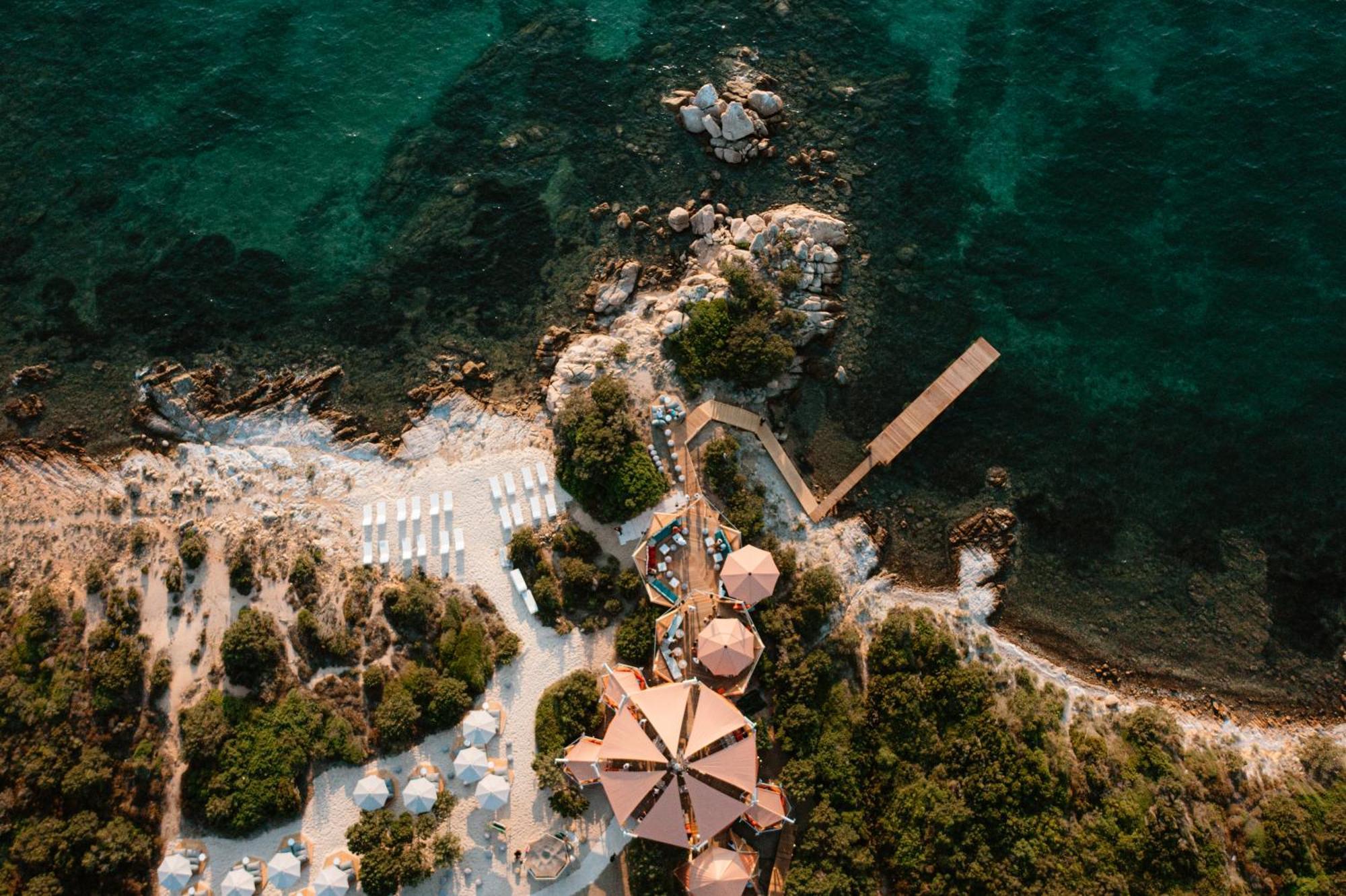 7Pines Resort Sardinia - A Destination By Hyatt Baja Sardinia Exteriör bild